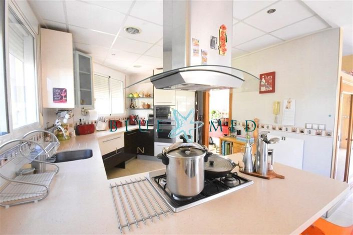 Image No.22-3 Bed Villa for sale