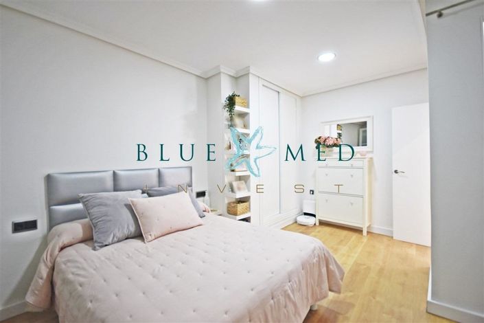 Image No.13-3 Bed Flat for sale