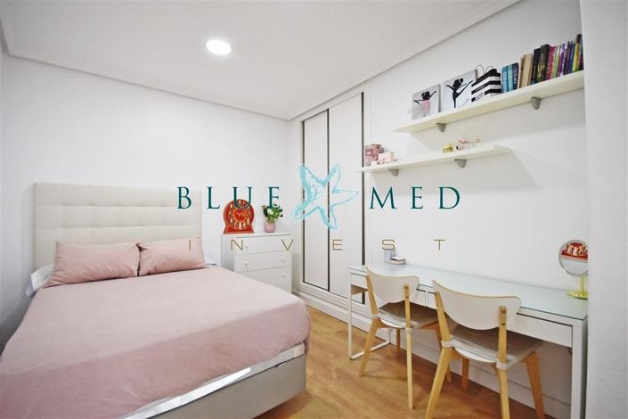 Image No.15-3 Bed Flat for sale