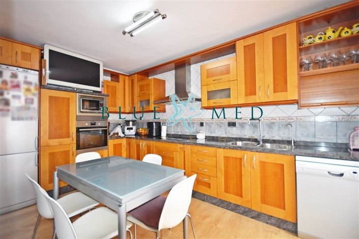 Image No.5-3 Bed Flat for sale