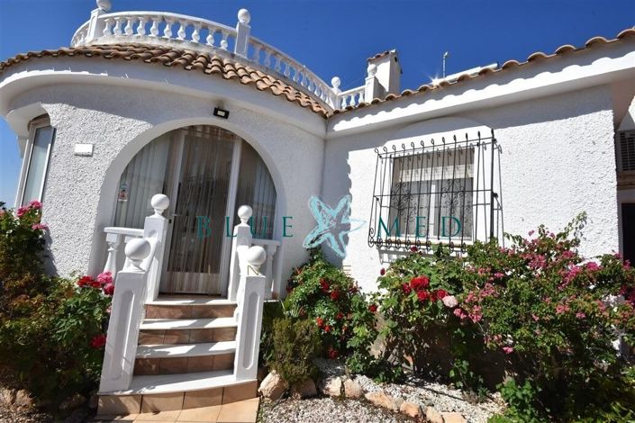Image No.37-3 Bed Villa for sale