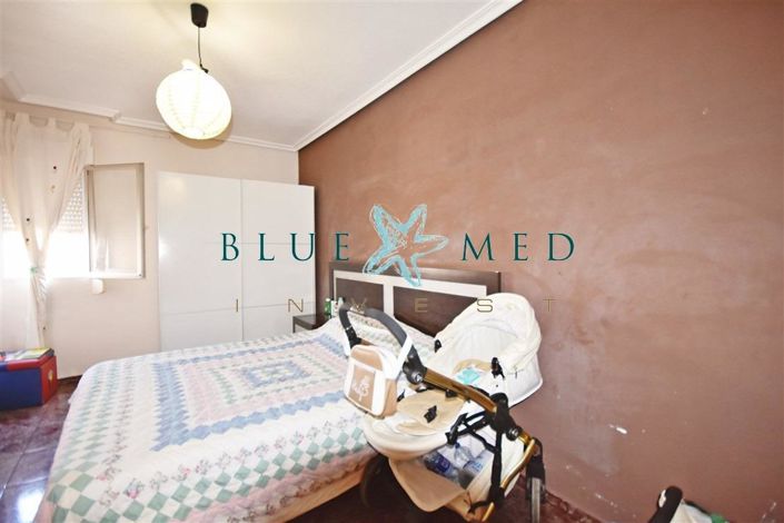 Image No.9-3 Bed Flat for sale