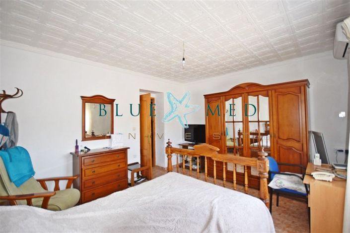 Image No.12-5 Bed Country House for sale