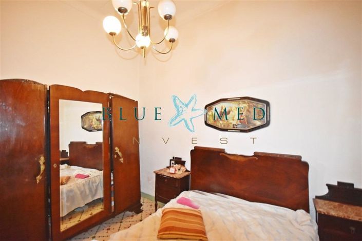 Image No.20-5 Bed Country House for sale