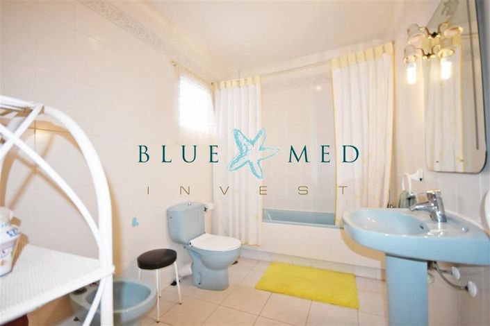 Image No.28-4 Bed Duplex for sale