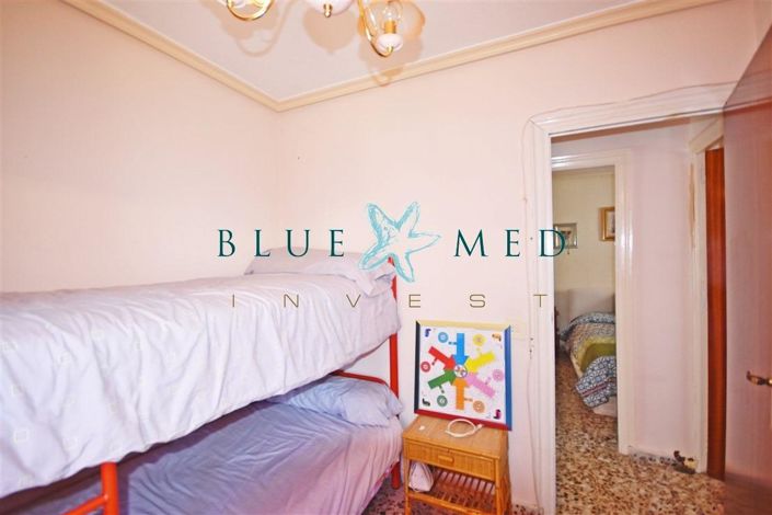 Image No.20-3 Bed Flat for sale