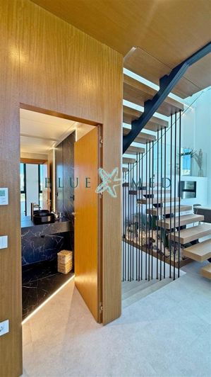 Image No.17-4 Bed Villa for sale