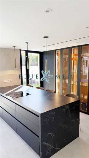 Image No.20-4 Bed Villa for sale