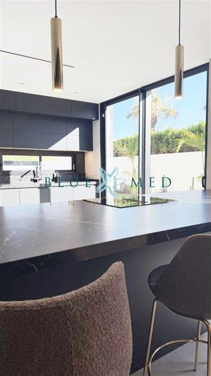 Image No.23-4 Bed Villa for sale