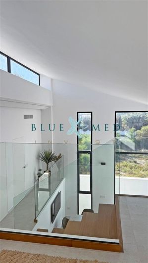 Image No.30-4 Bed Villa for sale