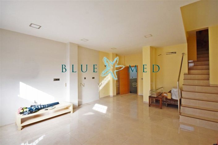 Image No.16-3 Bed House for sale