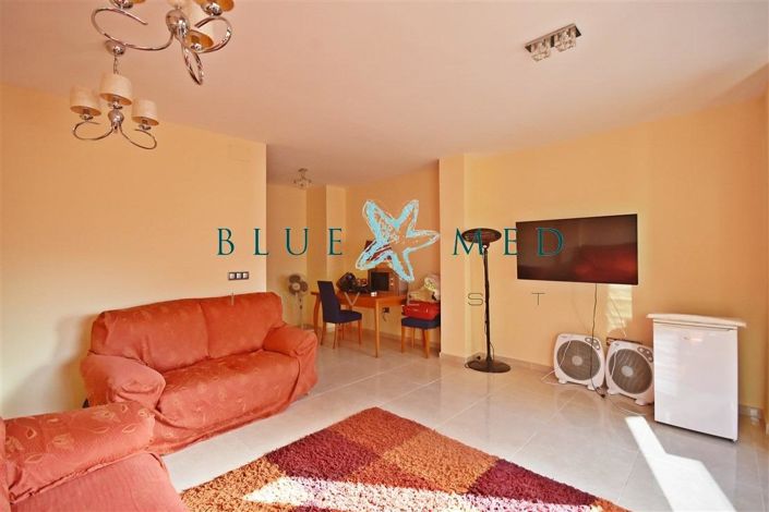 Image No.3-3 Bed House for sale