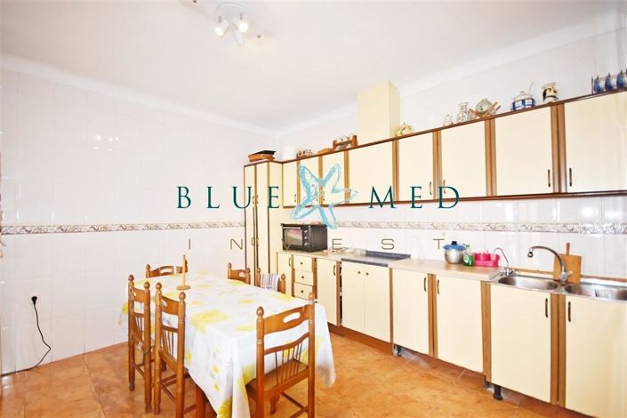 Image No.5-4 Bed Flat for sale