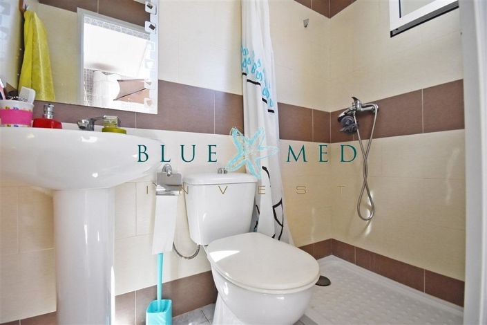 Image No.14-5 Bed Property for sale