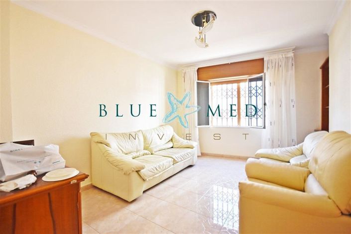 Image No.18-3 Bed House for sale