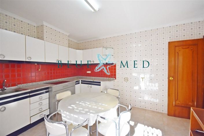 Image No.7-3 Bed House for sale