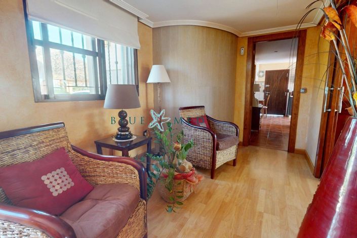 Image No.12-5 Bed Country House for sale