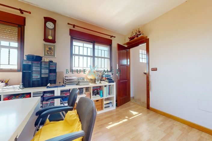 Image No.39-5 Bed Country House for sale