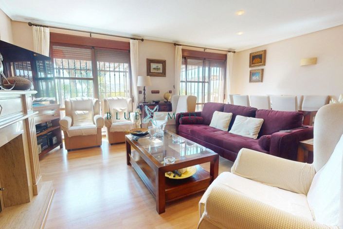 Image No.9-5 Bed Country House for sale