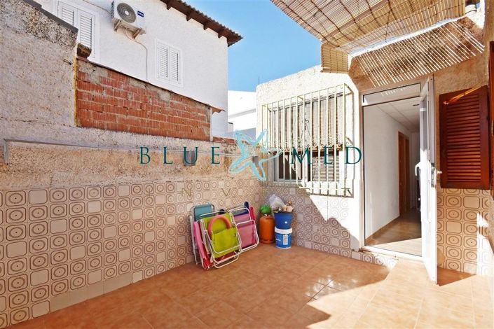 Image No.18-5 Bed House for sale