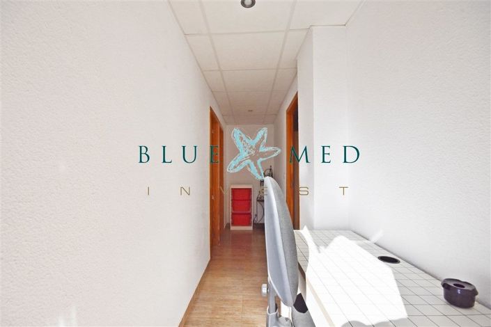 Image No.21-5 Bed House for sale