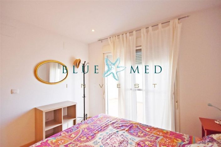 Image No.12-3 Bed Flat for sale