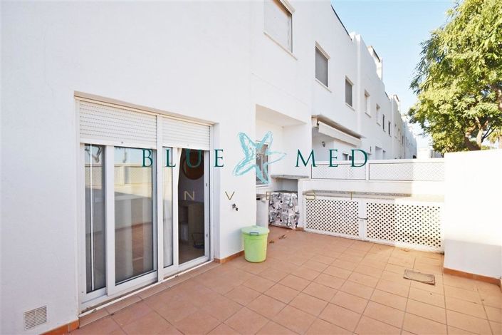 Image No.22-3 Bed Flat for sale