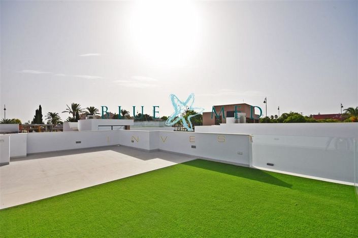 Image No.17-2 Bed Villa for sale