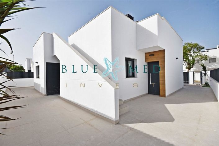 Image No.4-2 Bed Villa for sale