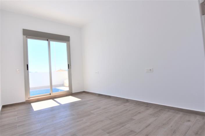 Image No.8-3 Bed Villa for sale