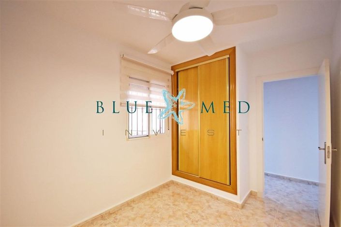 Image No.12-3 Bed Flat for sale