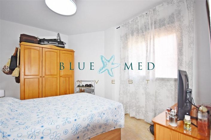 Image No.11-3 Bed Flat for sale