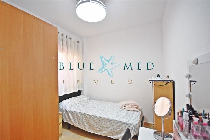 Image No.18-3 Bed Flat for sale