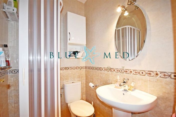 Image No.21-3 Bed Flat for sale