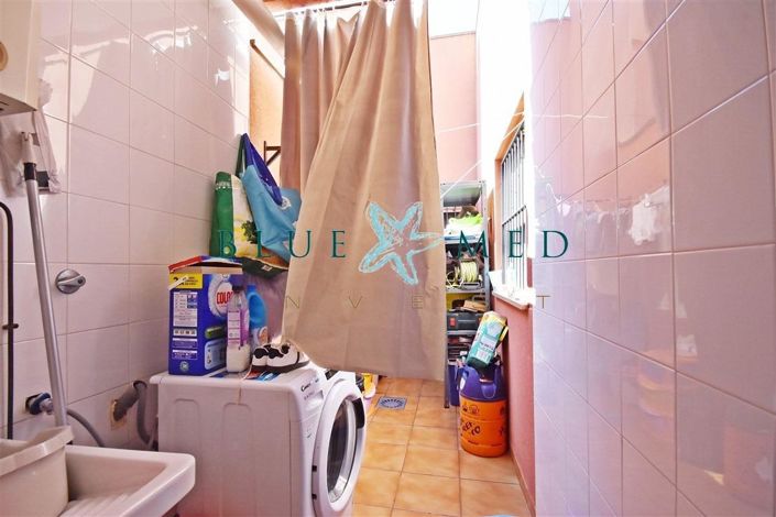 Image No.10-3 Bed Flat for sale