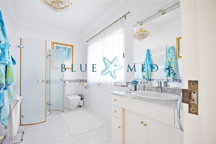 Image No.27-6 Bed Villa for sale