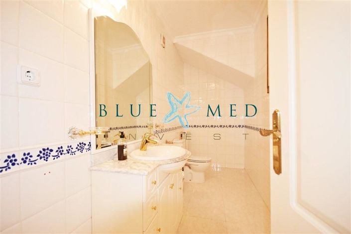 Image No.41-6 Bed Villa for sale