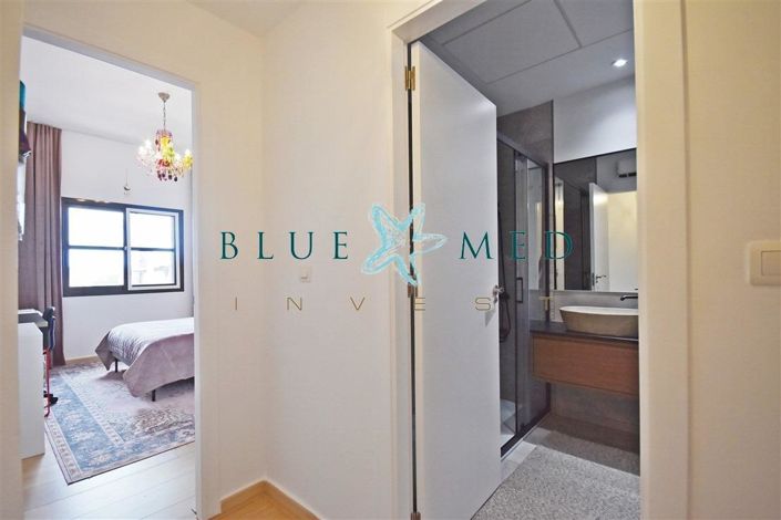 Image No.18-3 Bed House for sale