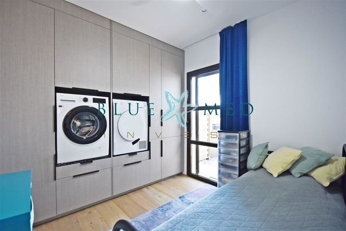 Image No.19-3 Bed House for sale