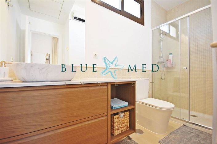 Image No.24-3 Bed House for sale