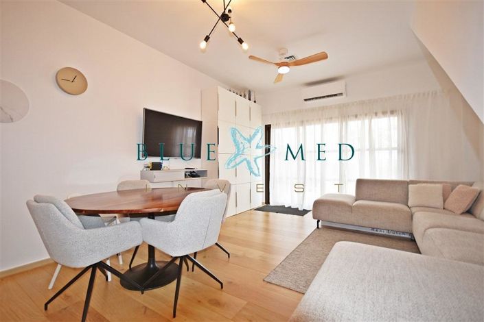 Image No.7-3 Bed House for sale