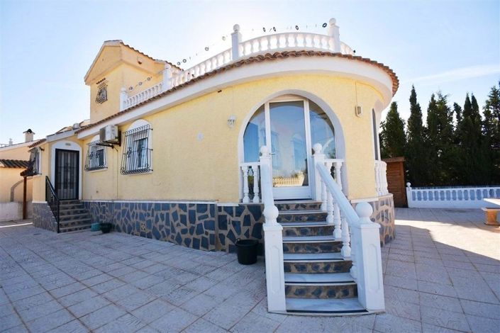 Image No.3-3 Bed Villa for sale