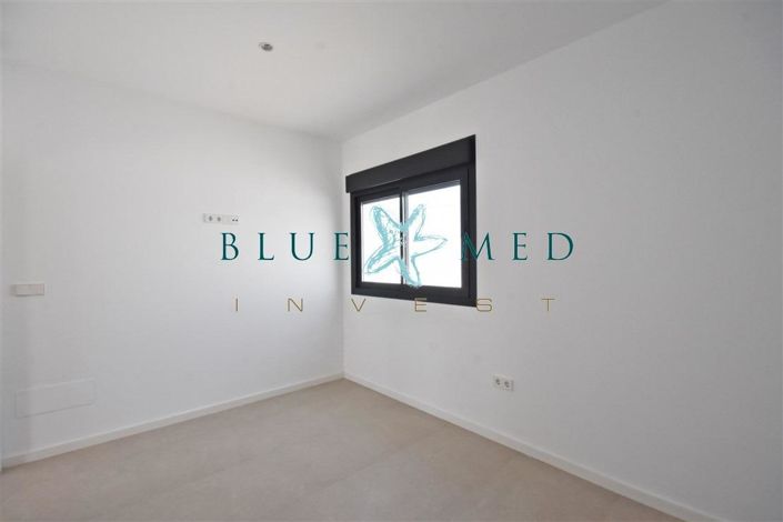 Image No.21-3 Bed Villa for sale