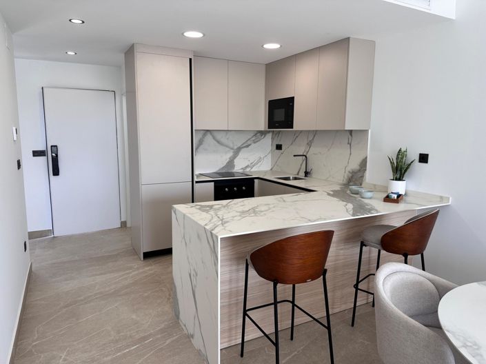 Image No.8-3 Bed Apartment for sale