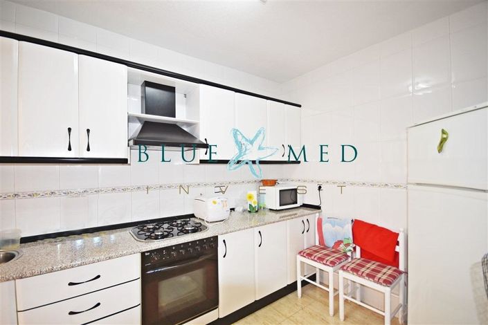 Image No.5-3 Bed Flat for sale