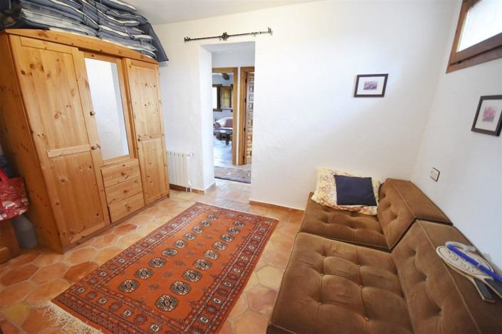 Image No.13-7 Bed Villa for sale