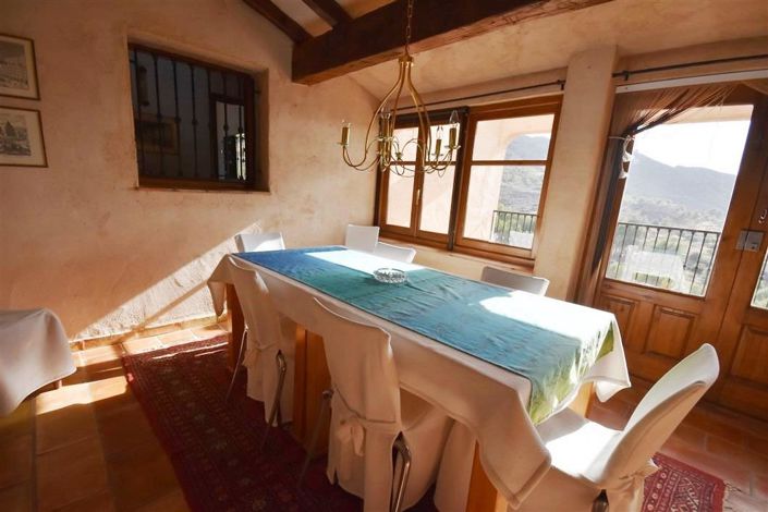 Image No.51-7 Bed Villa for sale