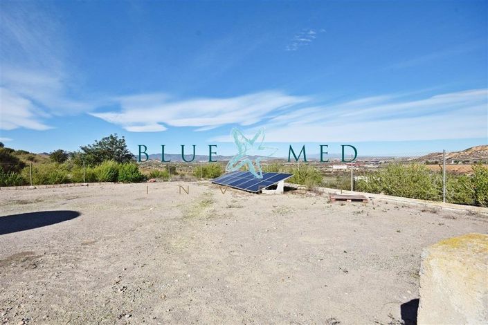 Image No.25-3 Bed Country House for sale