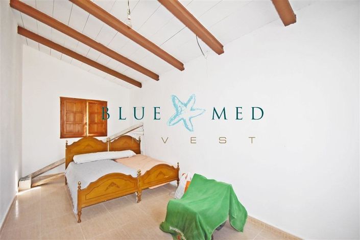 Image No.9-3 Bed Country House for sale