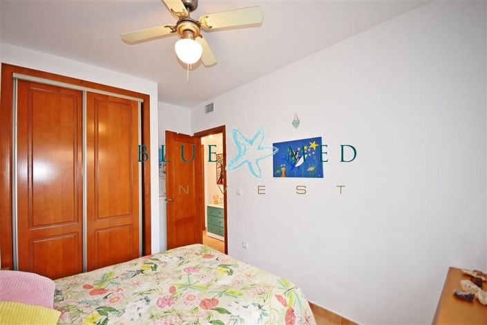 Image No.24-3 Bed Flat for sale